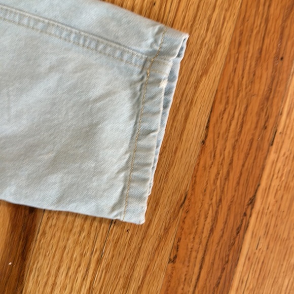 Ragged jeans - cute cheek hole 😉 - Picture 6 of 7